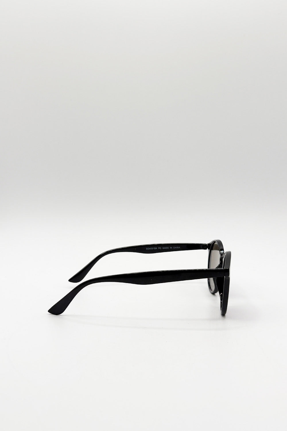 Classic Preppy Plastic Frame Sunglasses with Blue Lense
