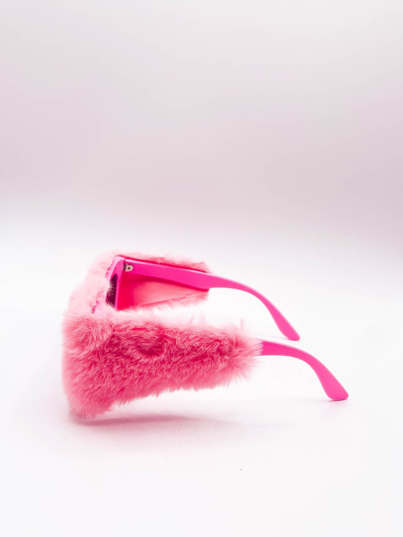 Faux fur novelty sunglasses in pink