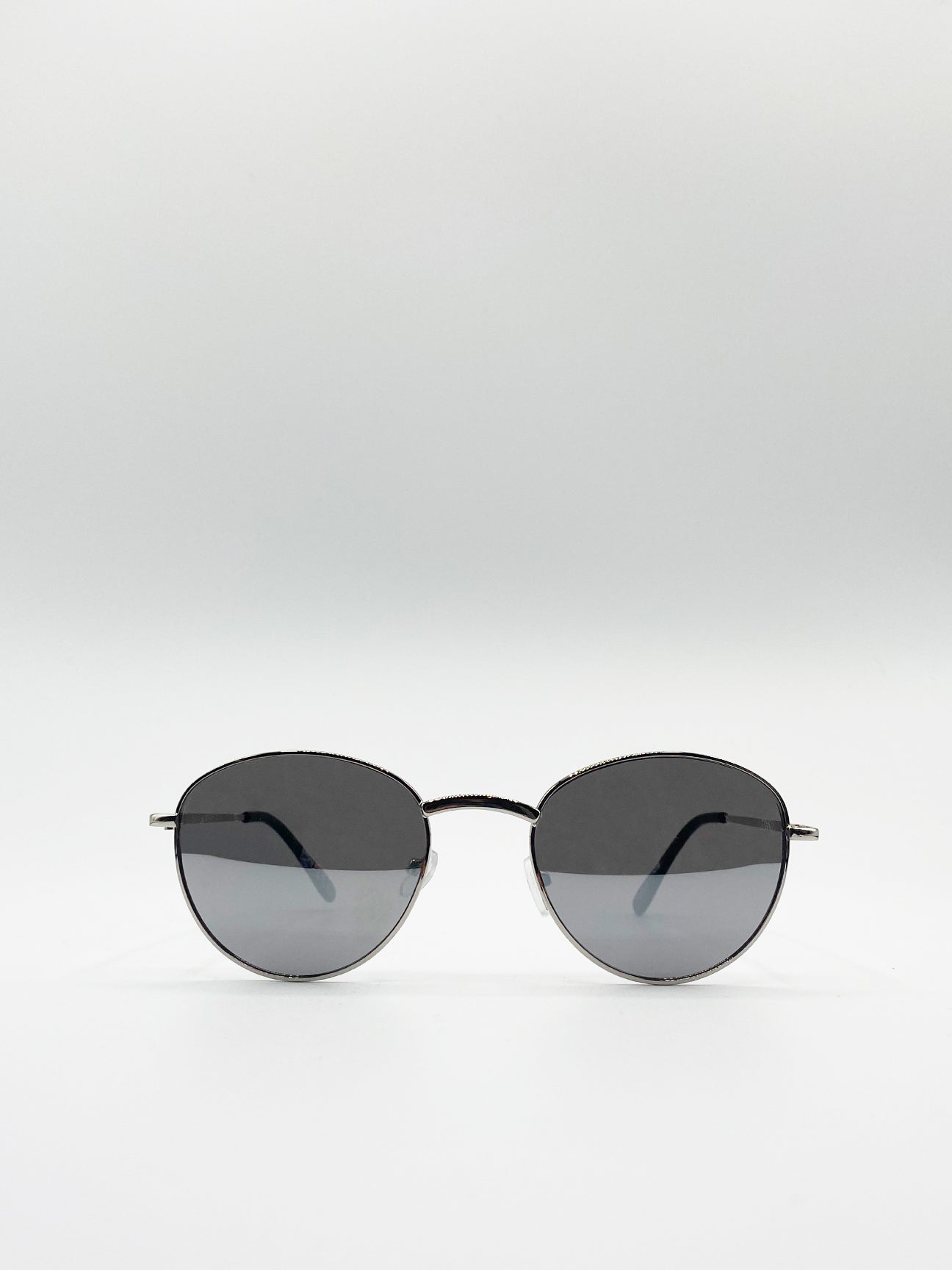 Round silver mirrored outlet sunglasses