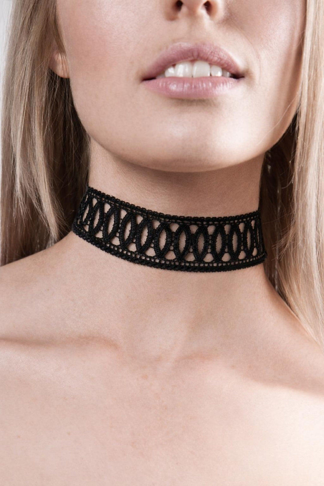 Black Wide Corded Effect Circular Detail Choker Necklace