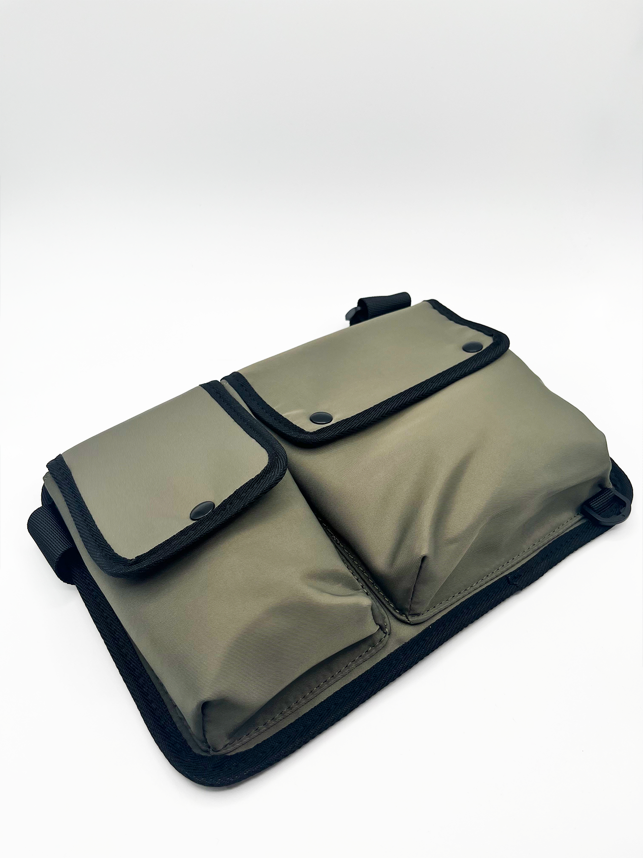 SVNX Nylon chest bag in moss