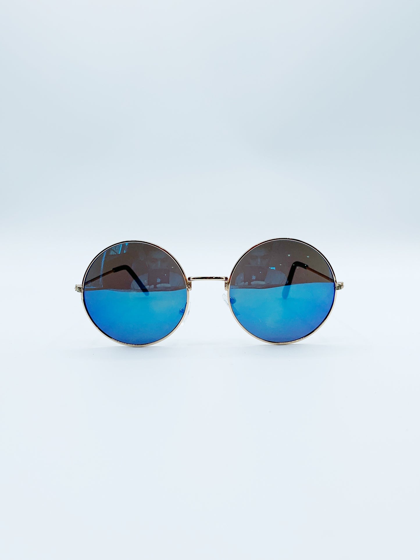 Round Metal Sunglasses In Shiny Silver