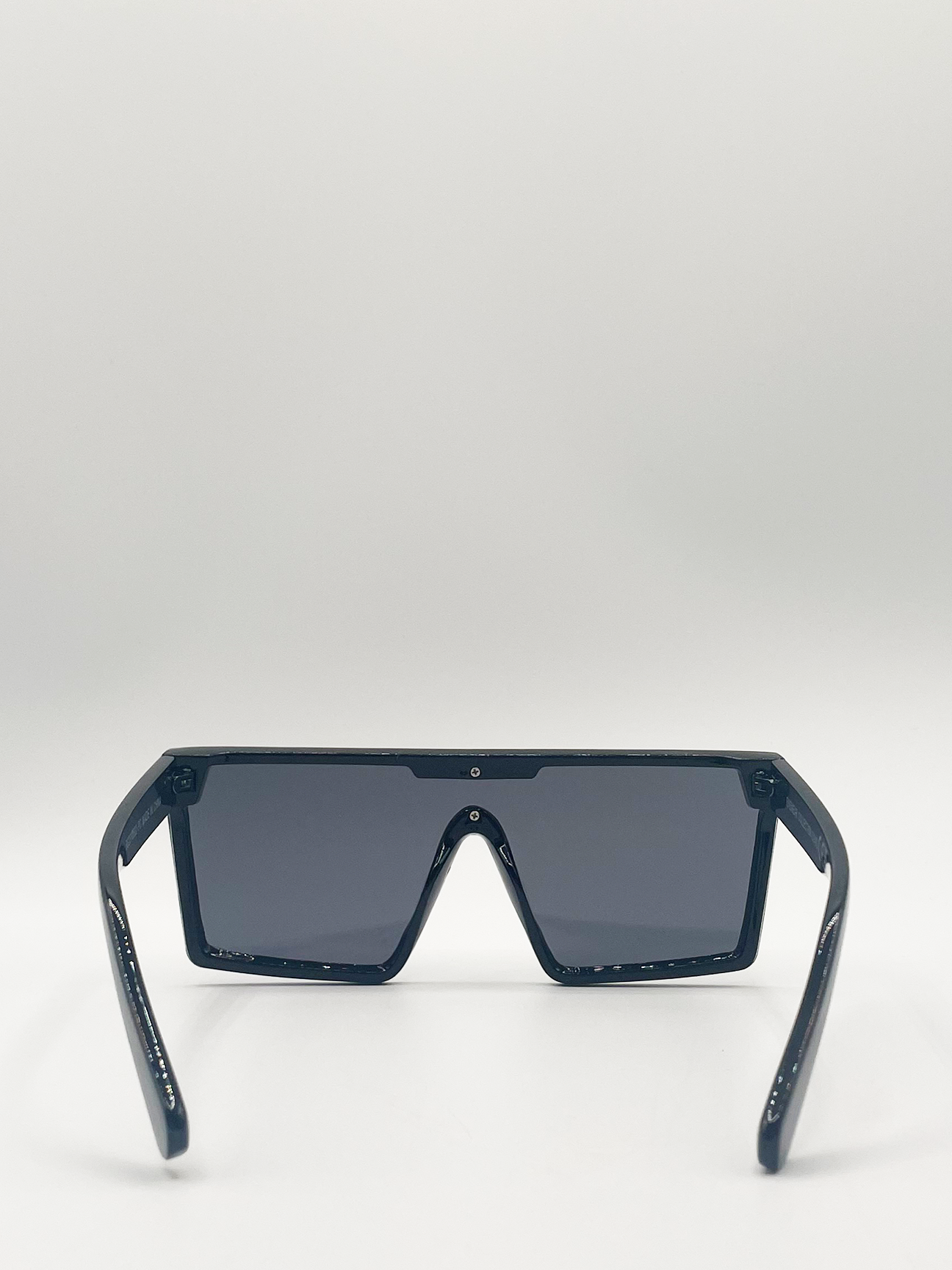 Black Shape_Oversized Flat Top Square Frame Sunglasses