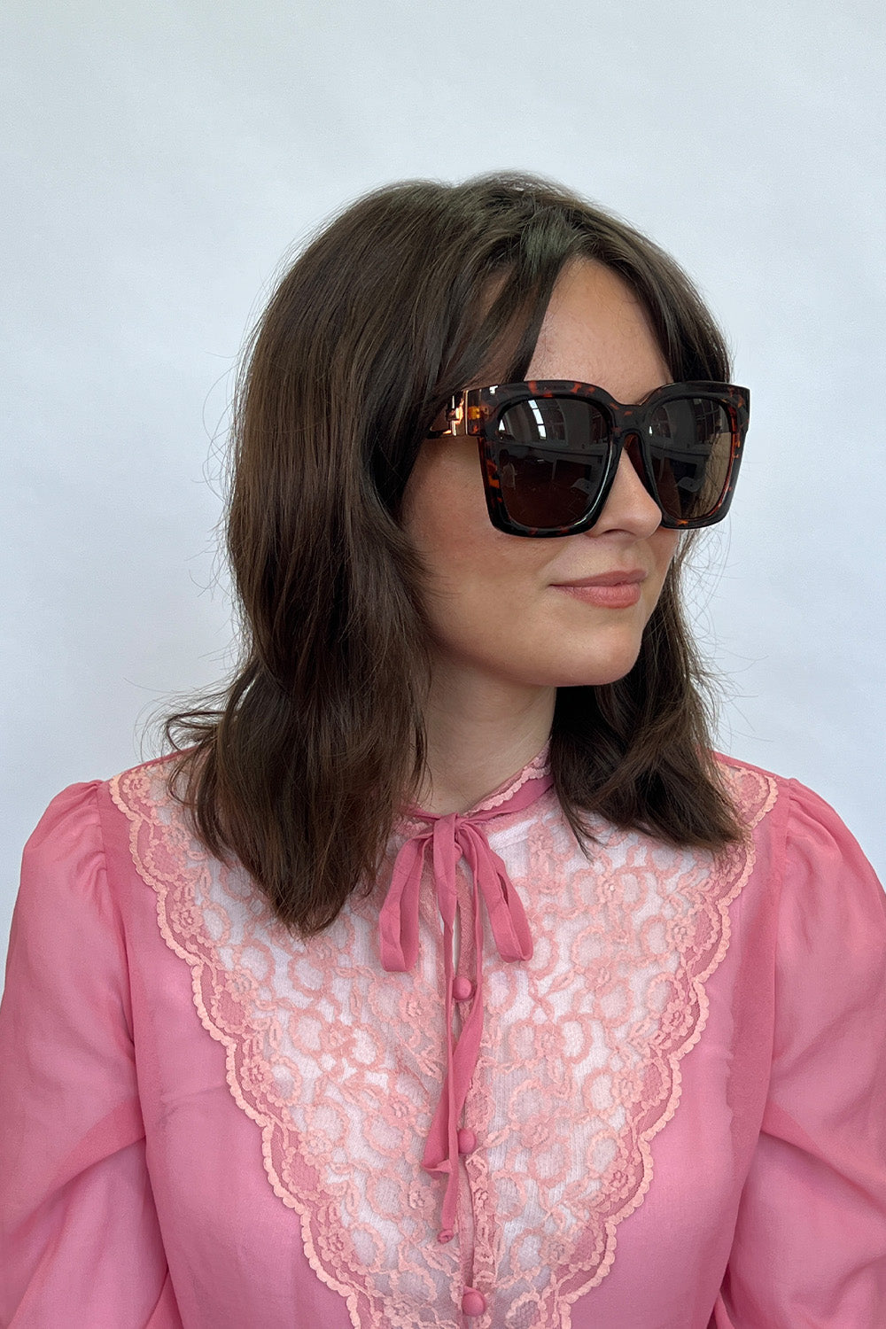 Oversized Sunglasses with Gold Chain Detail