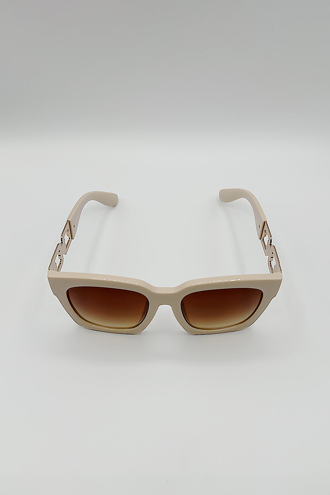 Oversized Sunglasses with Gold Chain Detail
