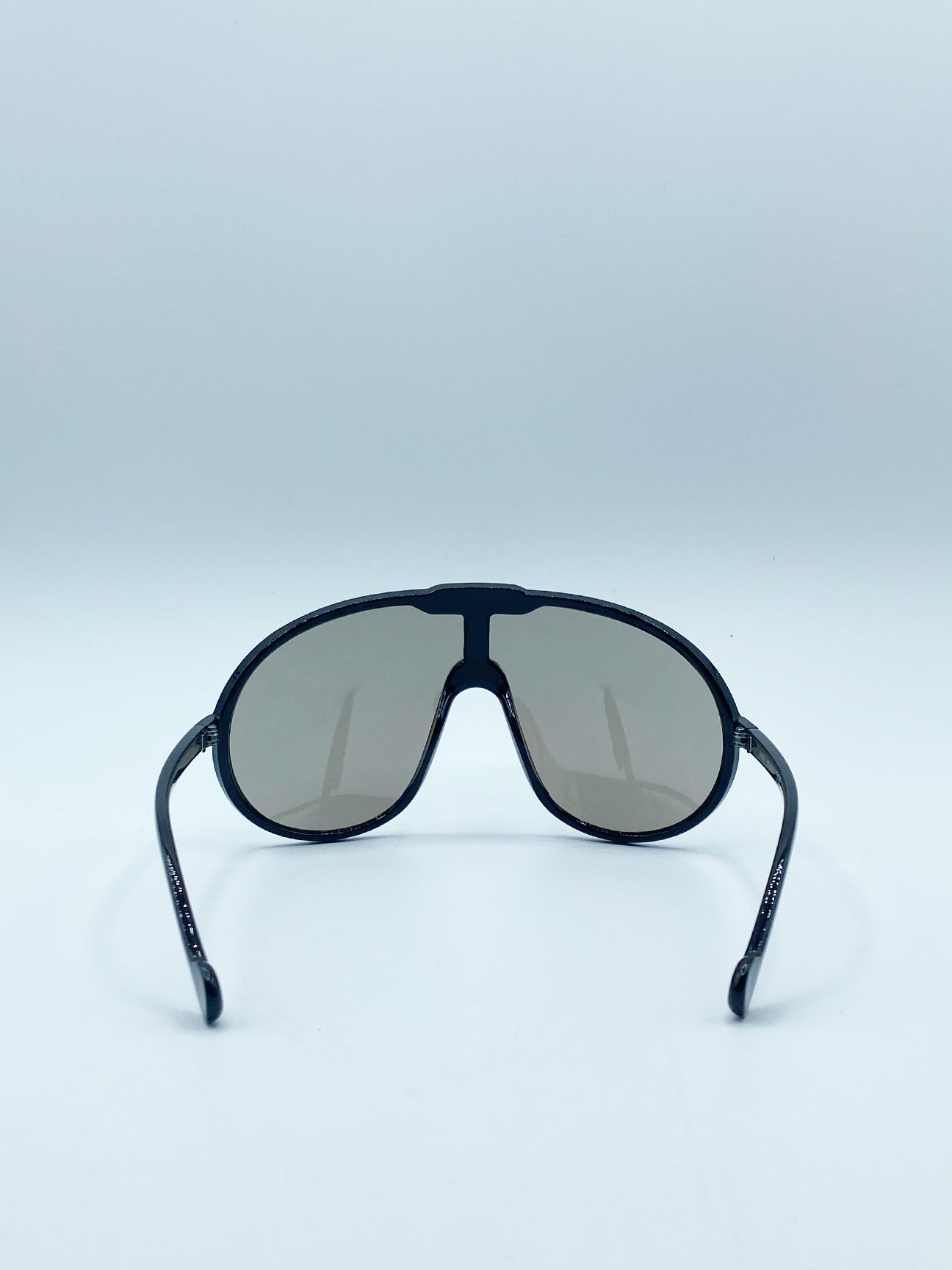 Wave Mask Sunglasses in Black