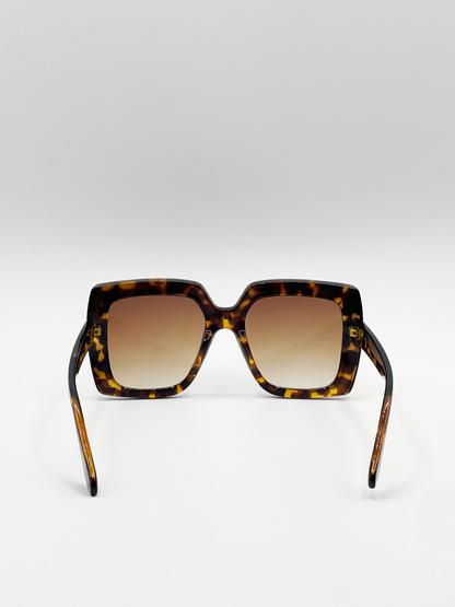 Oversized Square Frame in Brown Tortoiseshell