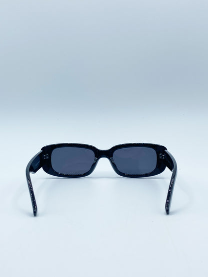 Oval Sunglasses in Black