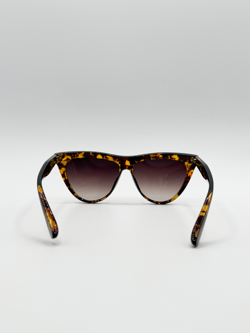 Flat Top Round Sunglasses in Tortoise
