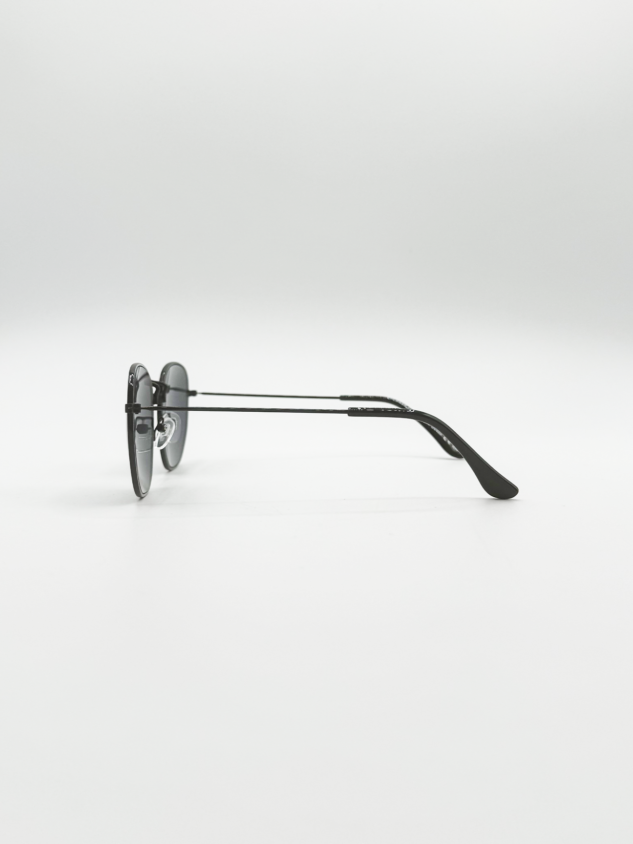 Hexagon Round Aviator Sunglasses in Black