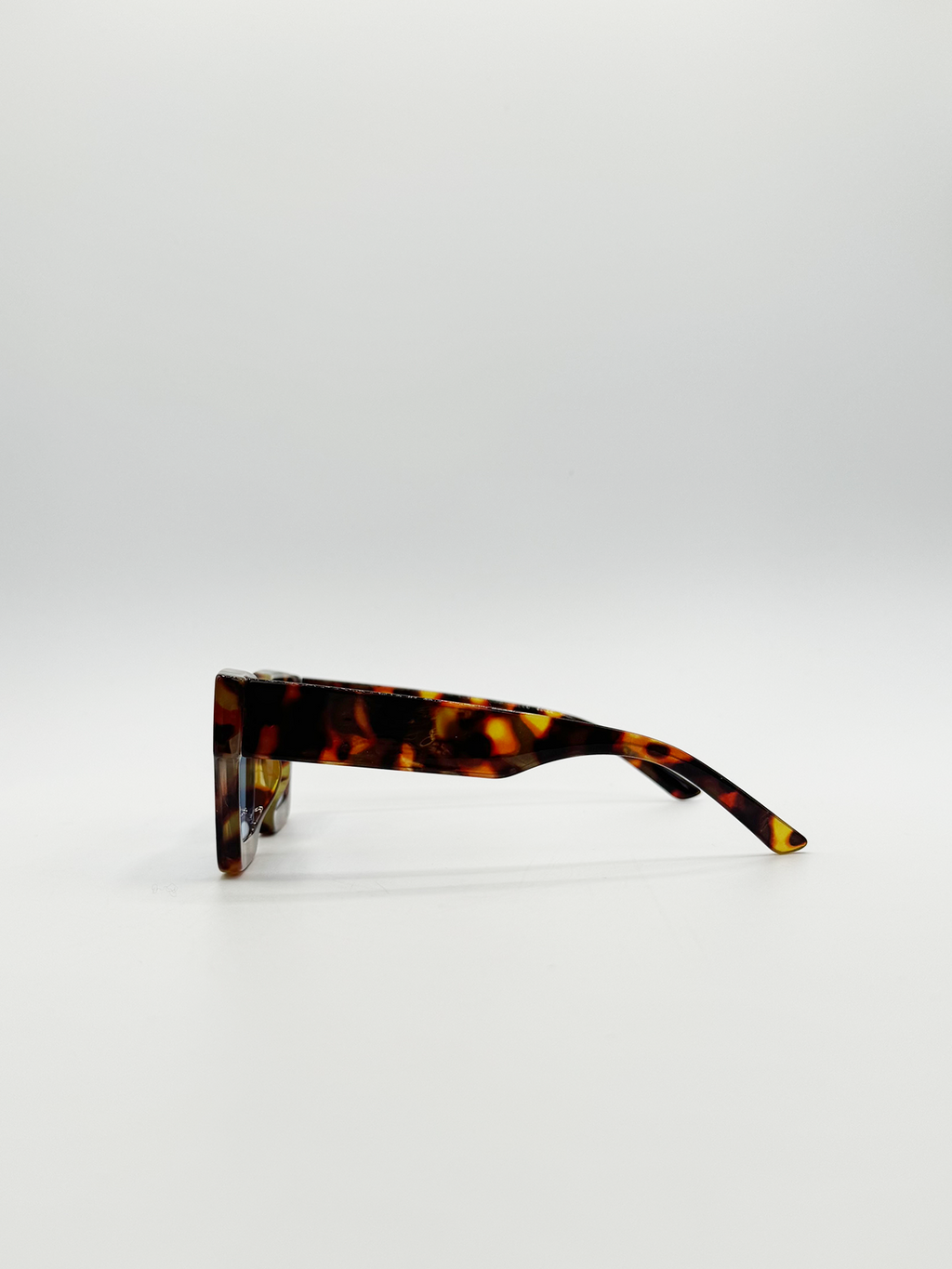 Chunky Shape_Oversize square Sunglasses in Tortoiseshell with Blue Lenses