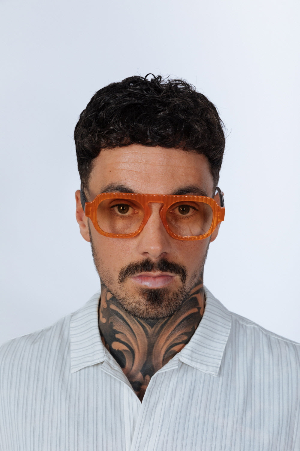 Retro Ribbed Navigator Sunglasses in Orange Grey