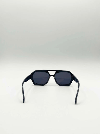 Retro Navigator Sunglasses in Black