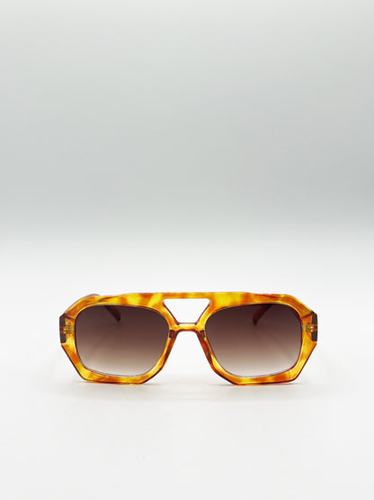 Retro Navigator Sunglasses in Orange Tortoiseshell