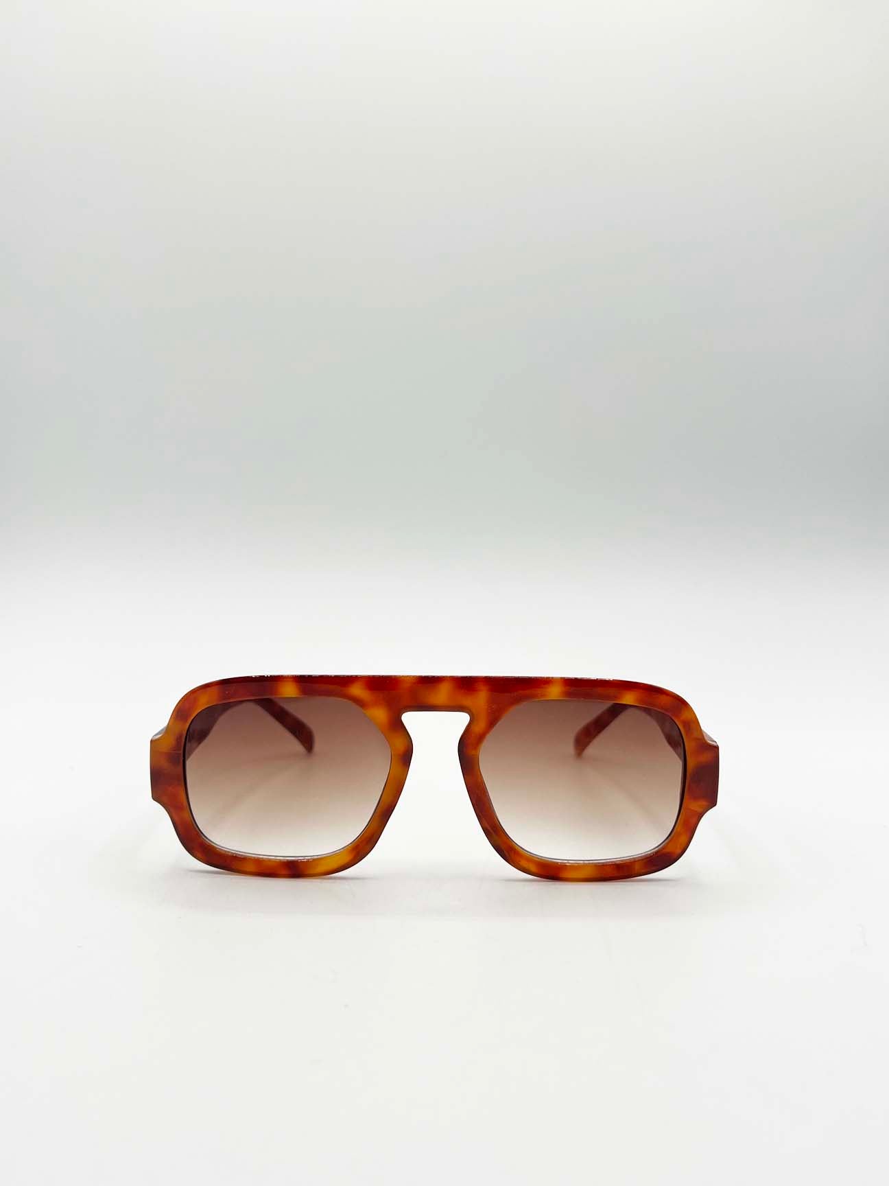 Retro Navigator Sunglasses in Burnt Rust