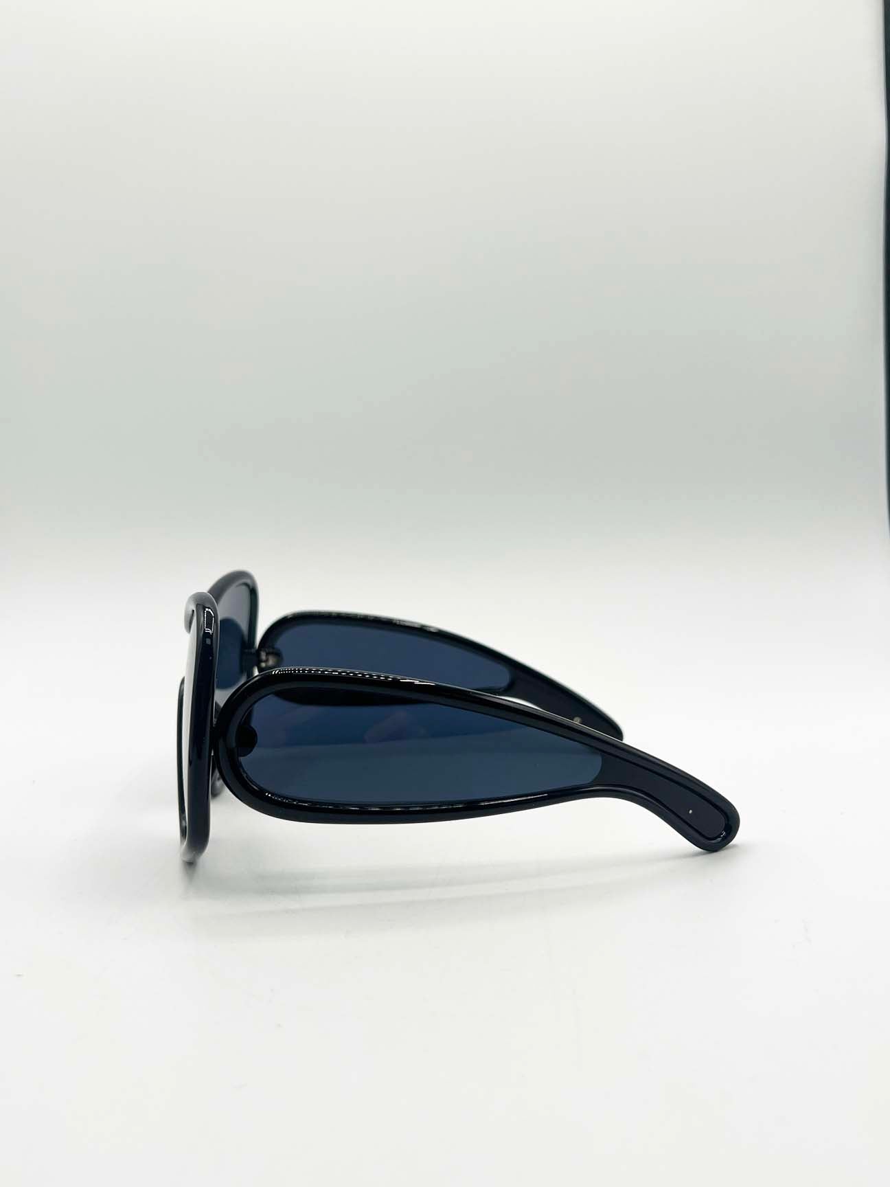 Square Oversized Mask Sunglasses in Black