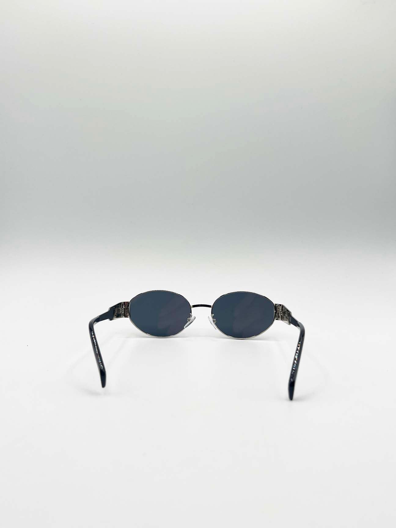 Rounded Oval Metal Frame Sunglasses in Silver Grey