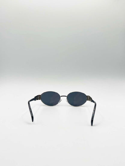 Rounded Oval Metal Frame Sunglasses in Silver Grey