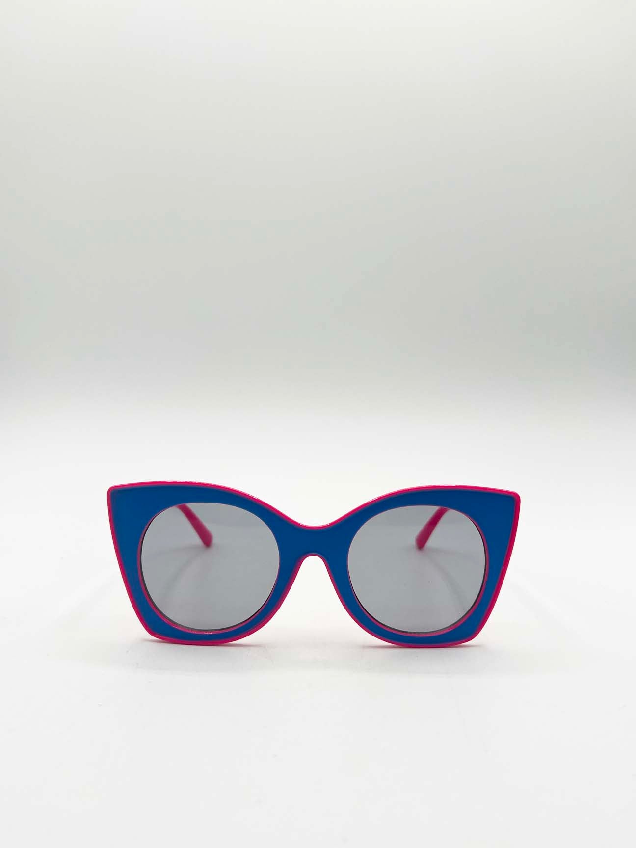 Oversized Round Cat-Eye Sunglasses in Blue Pink