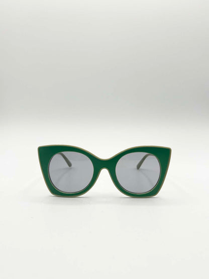 Oversized Round Cat-Eye Sunglasses in Green