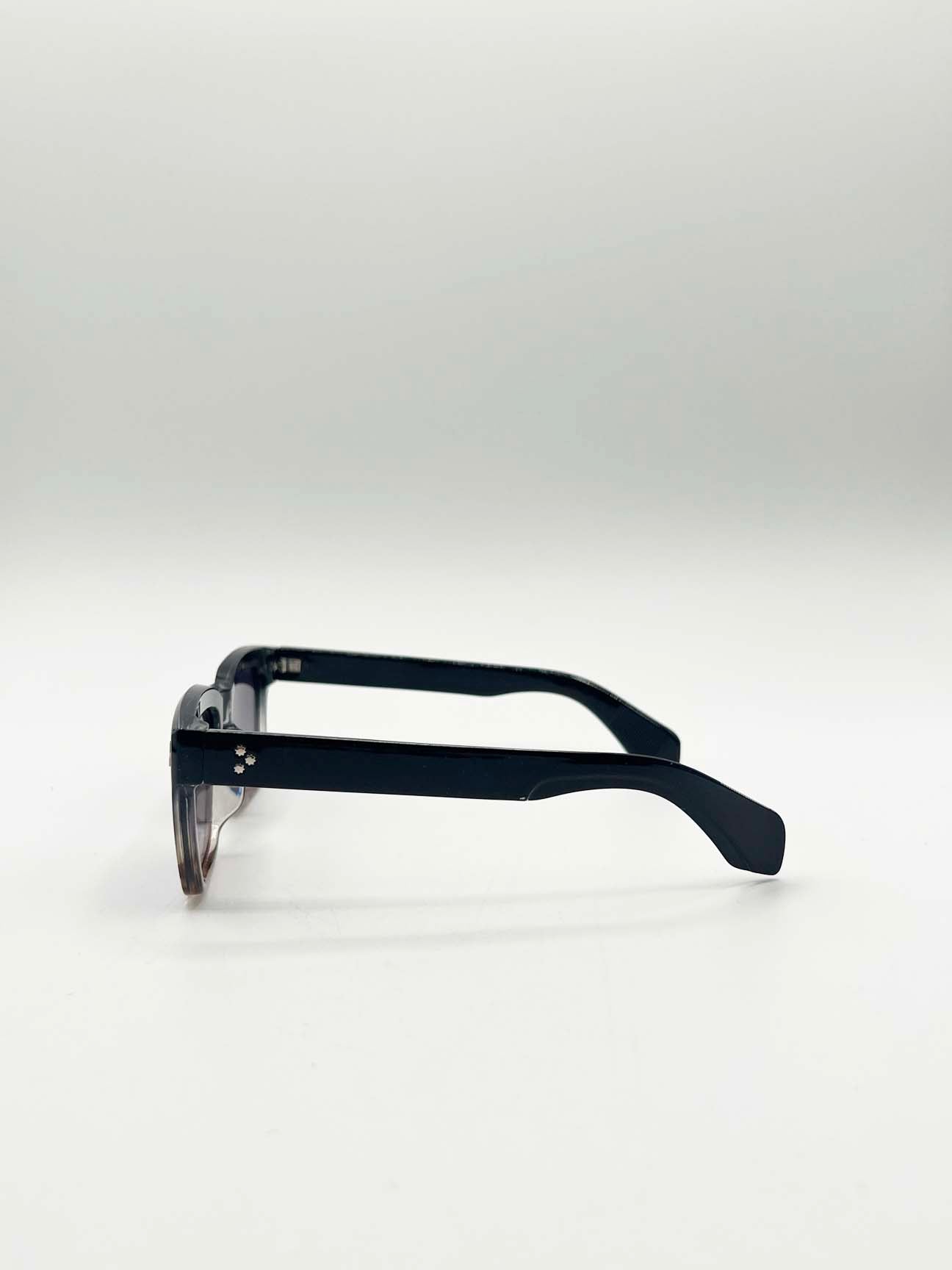 Square Sunglasses in Black Leopard