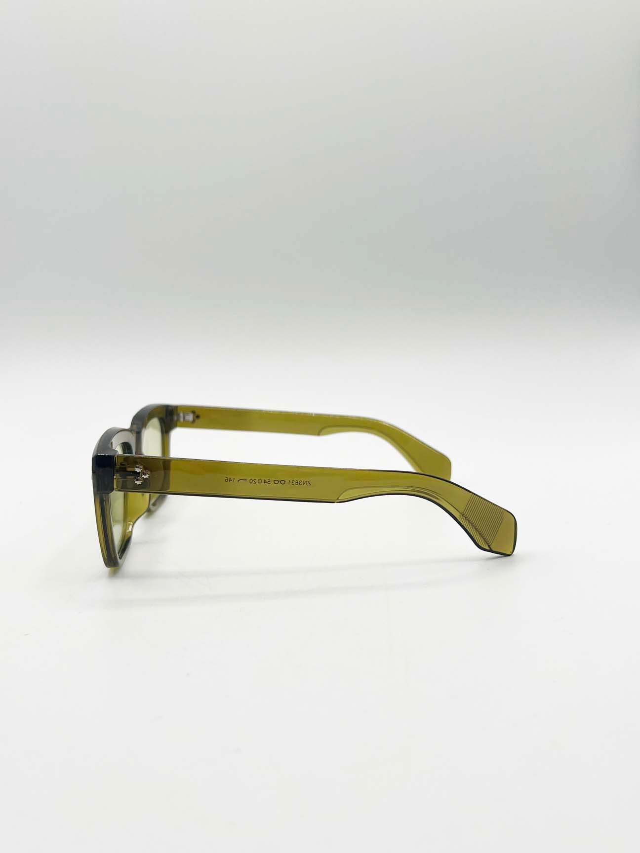 Square Wayfarer Sunglasses in Green