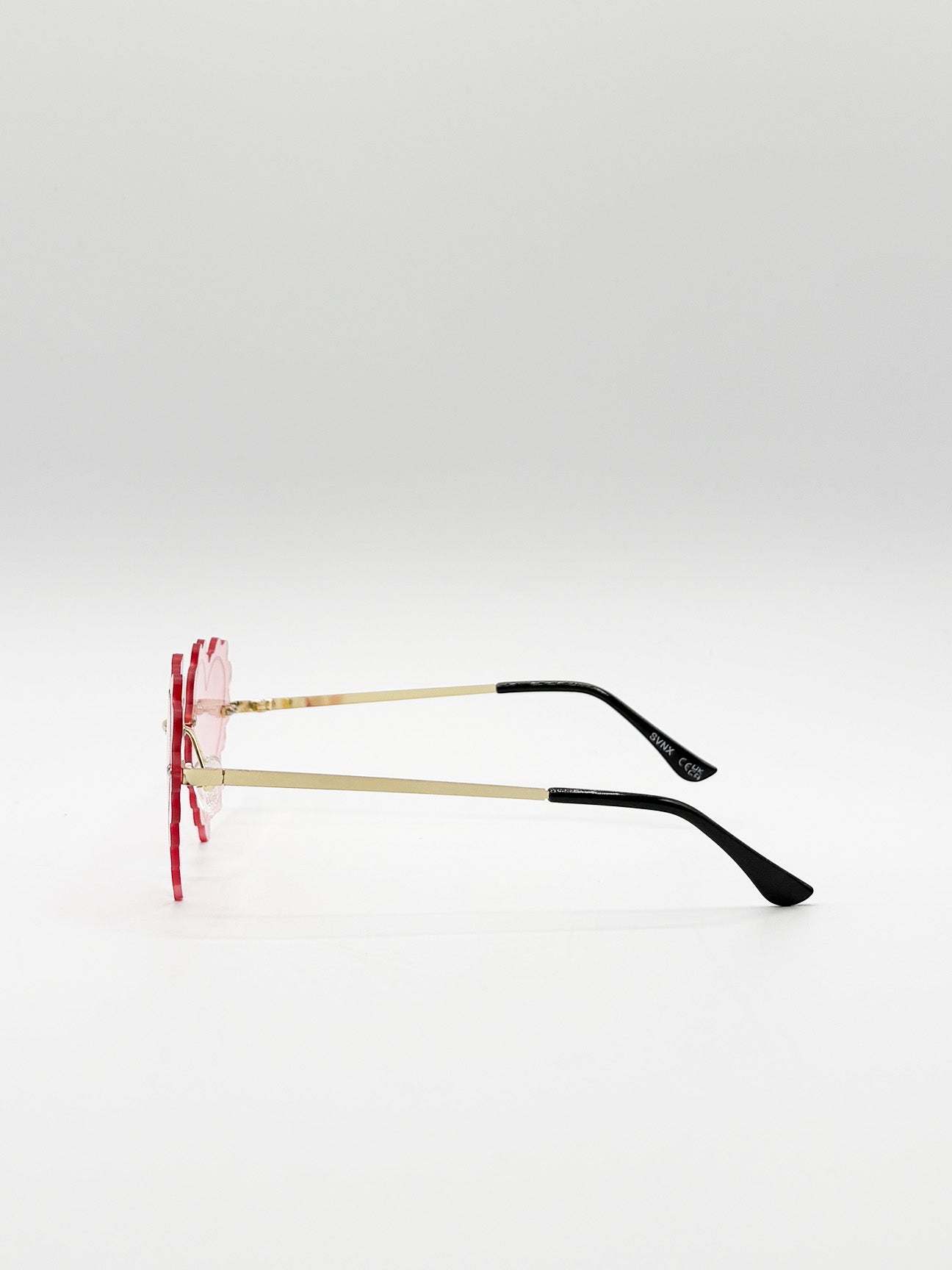 Scallop Heart Sunglasses in Pink