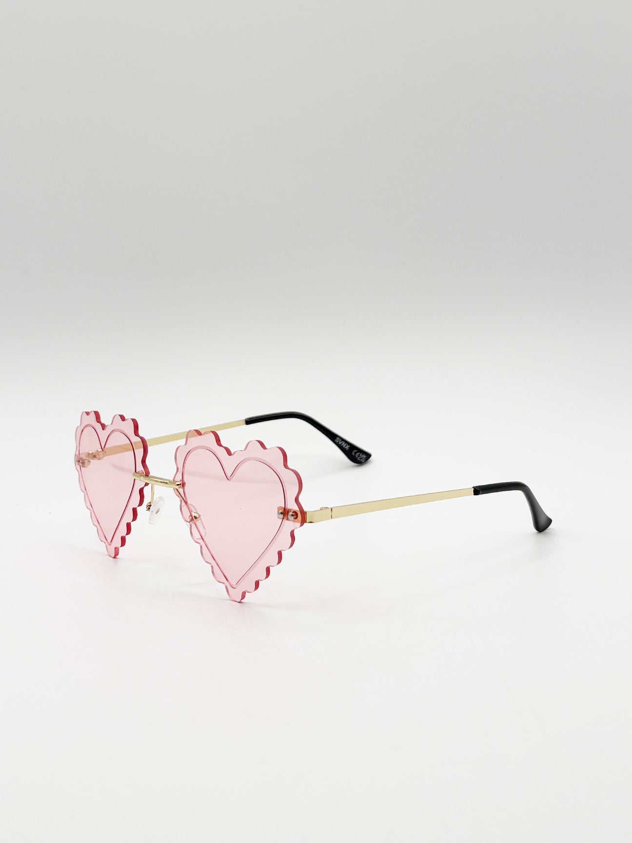Scallop Heart Sunglasses in Pink