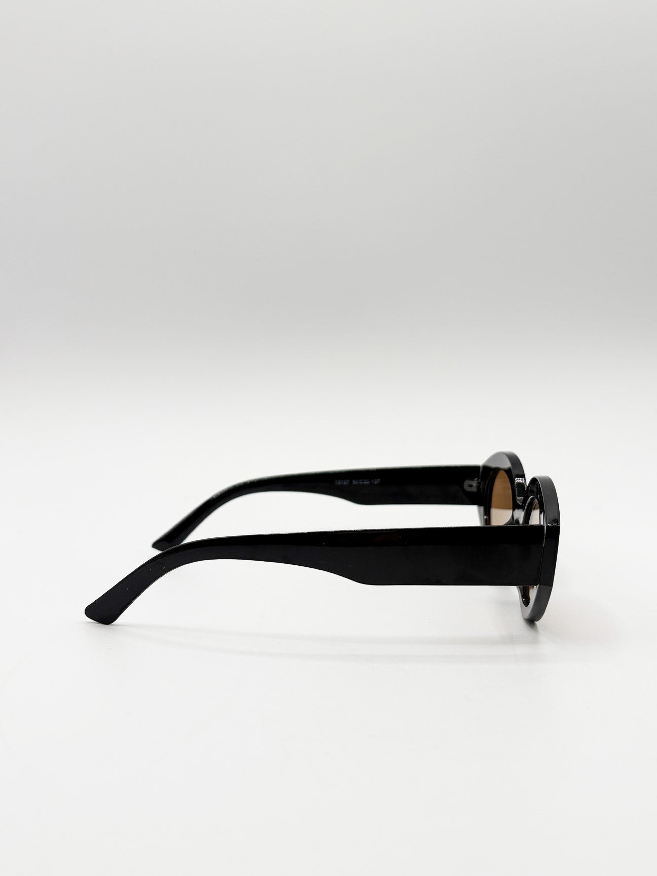 Retro Small Oval Sunglasses Black Brown