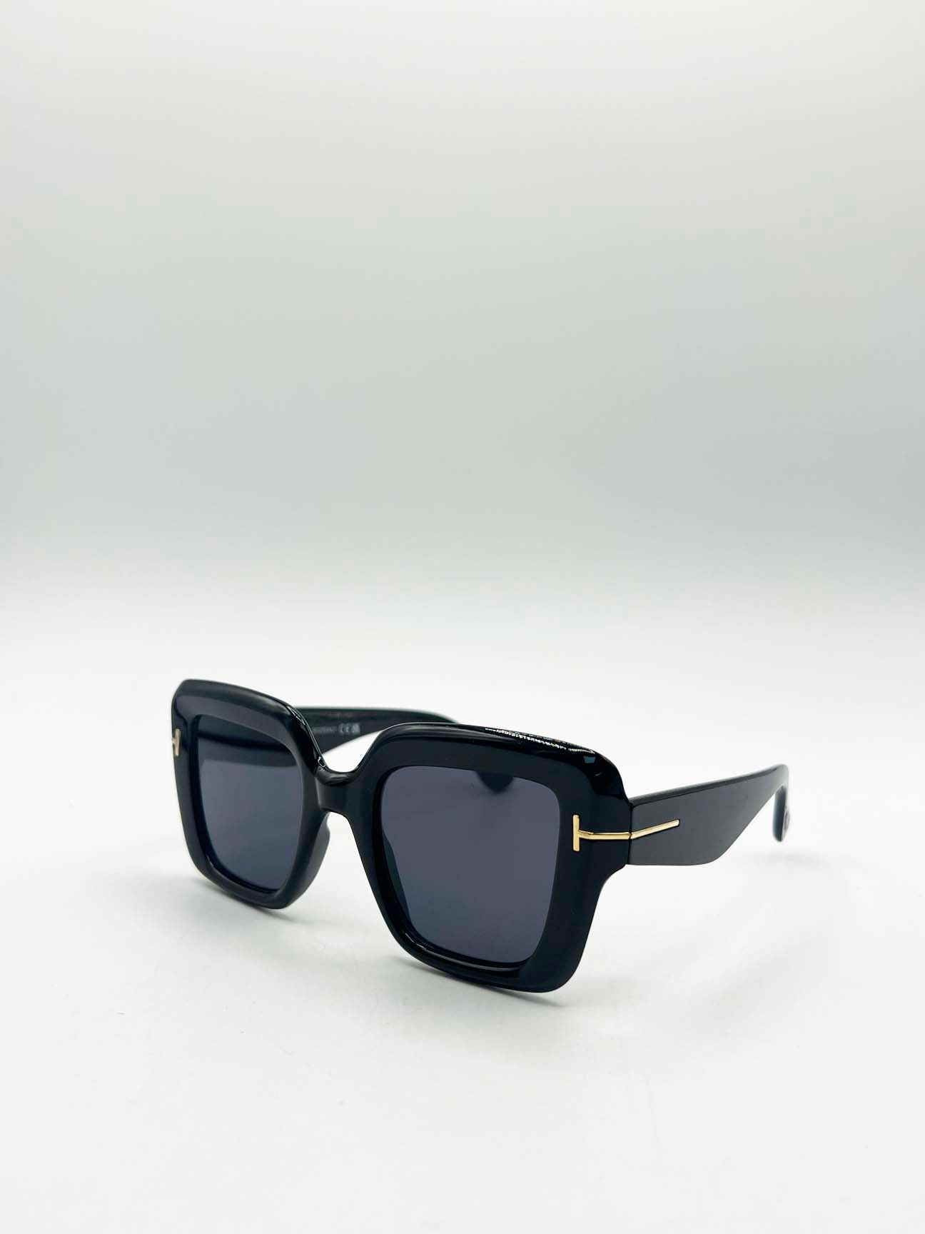 Bold Square Sunglasses in Black