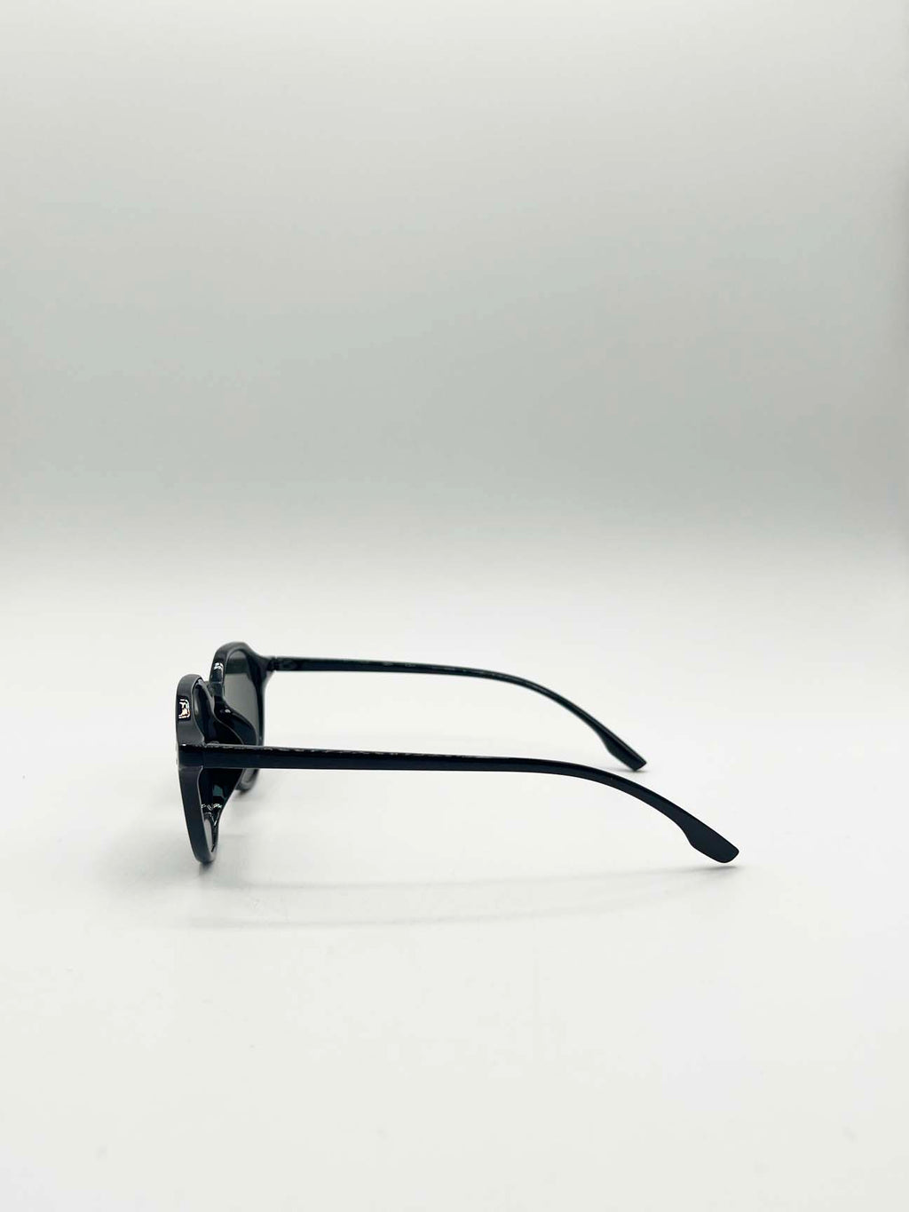 Green Mono Lense Classic Preppy Sunglasses With Key Hole Nosebridge