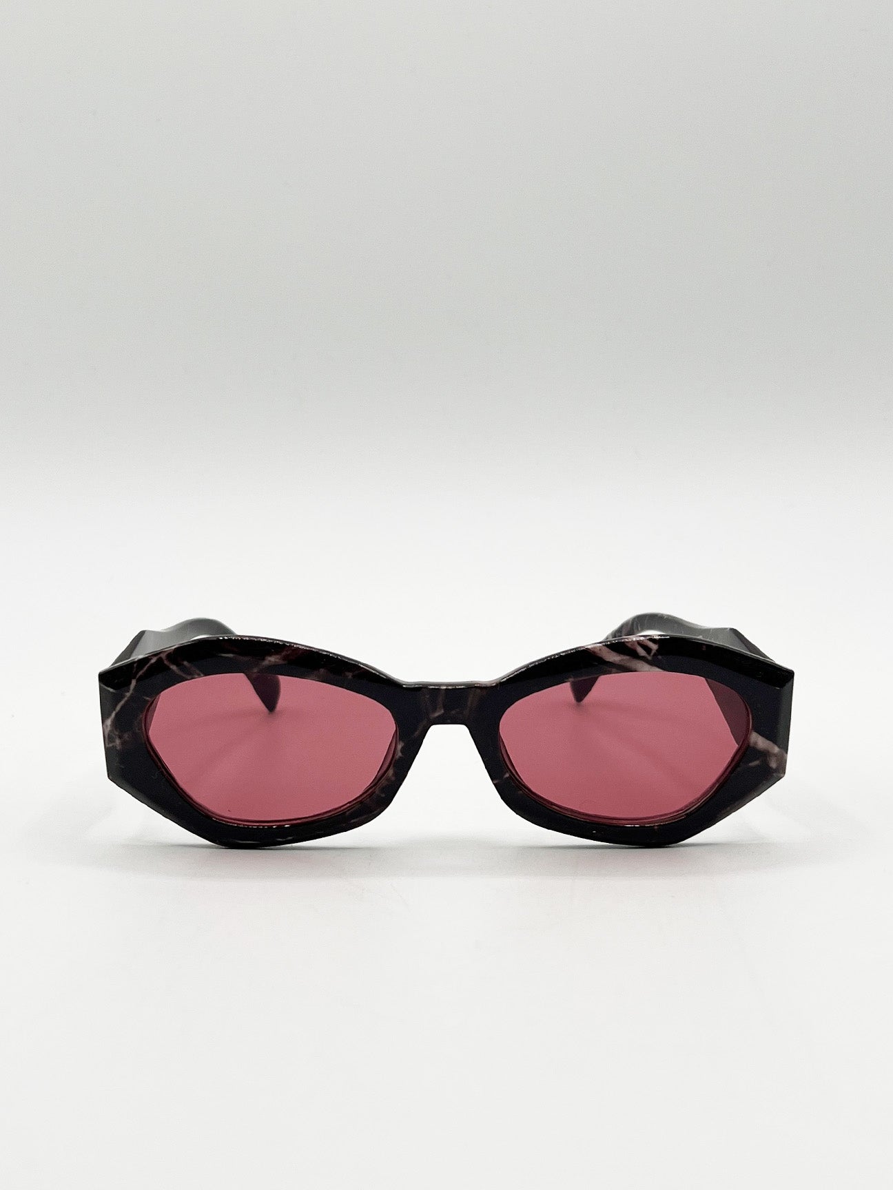 Retro Polygonal Cat-Eye Sunglasses in Red