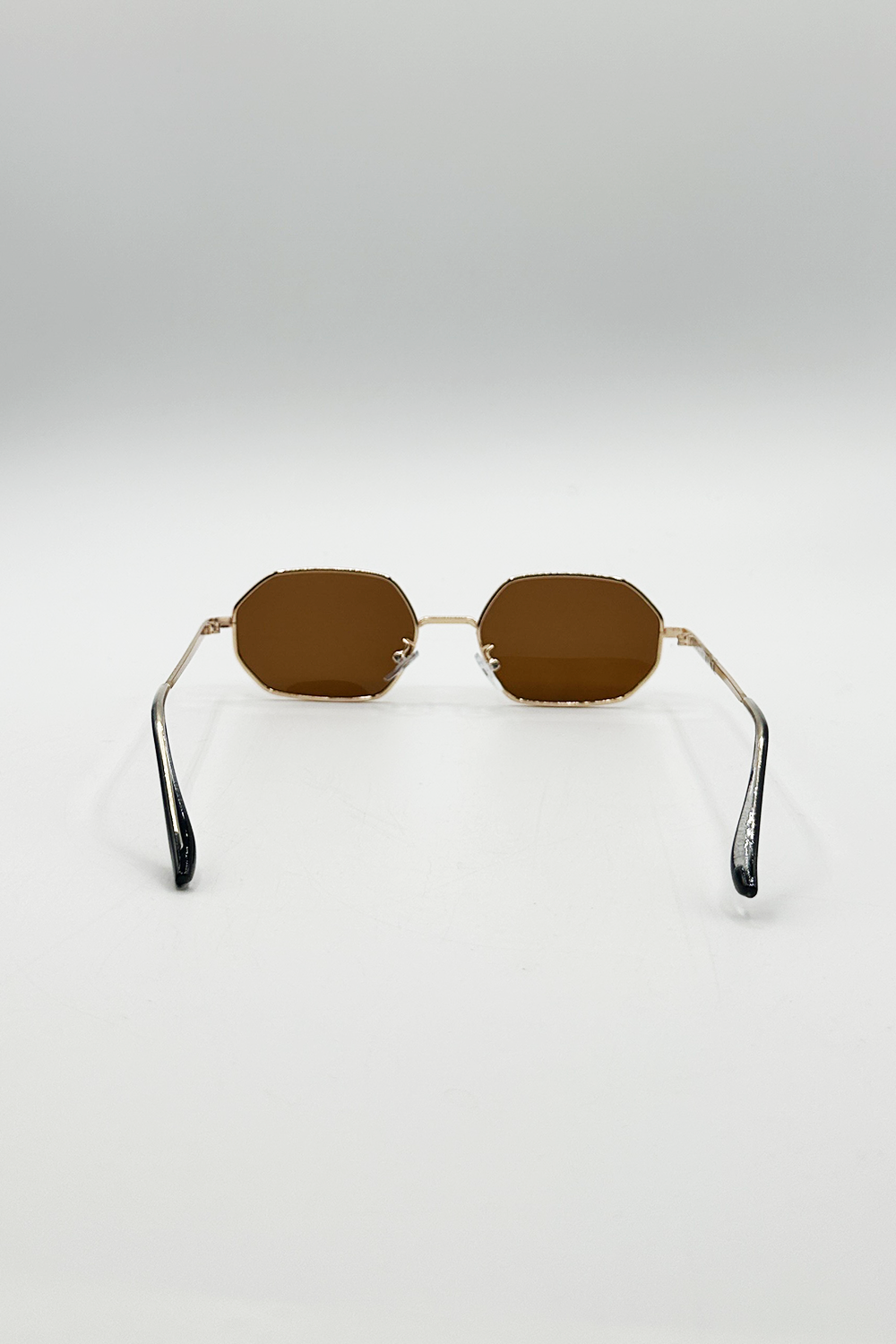 Oval Geometric Metal Frame Sunglasses in Gold Brown