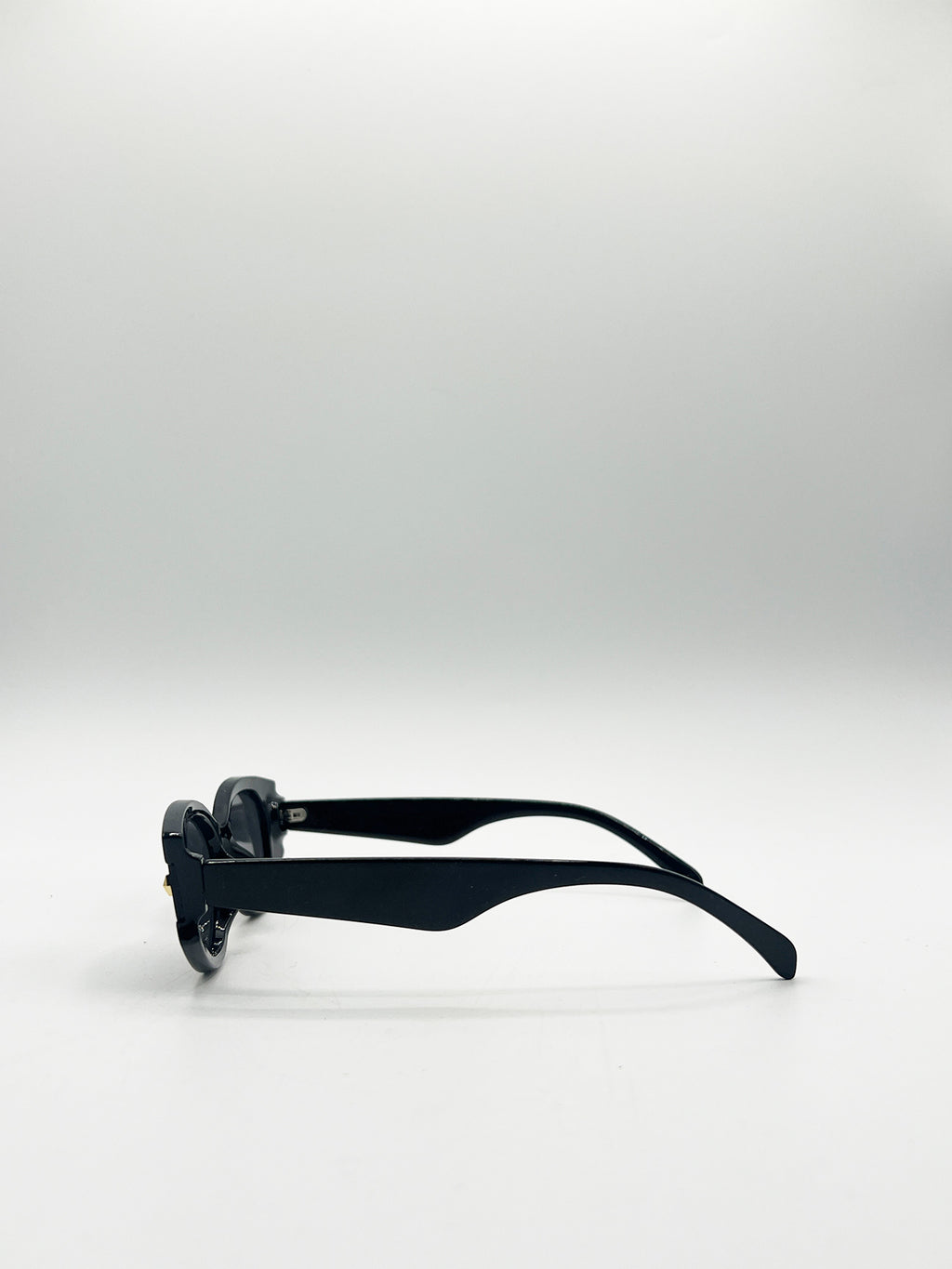 Oval Rectangular Vintage Sunglasses in Black