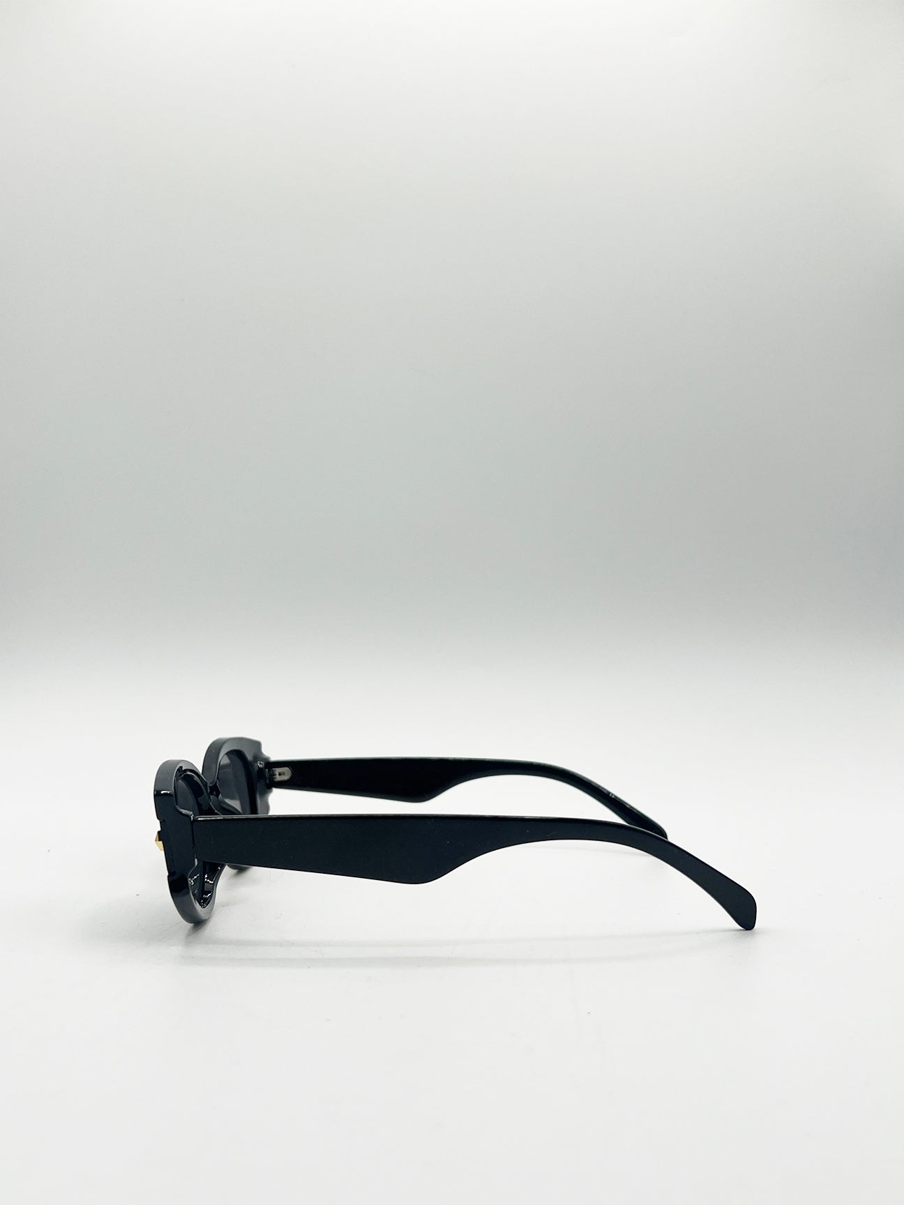 Oval Rectangular Vintage Sunglasses in Black