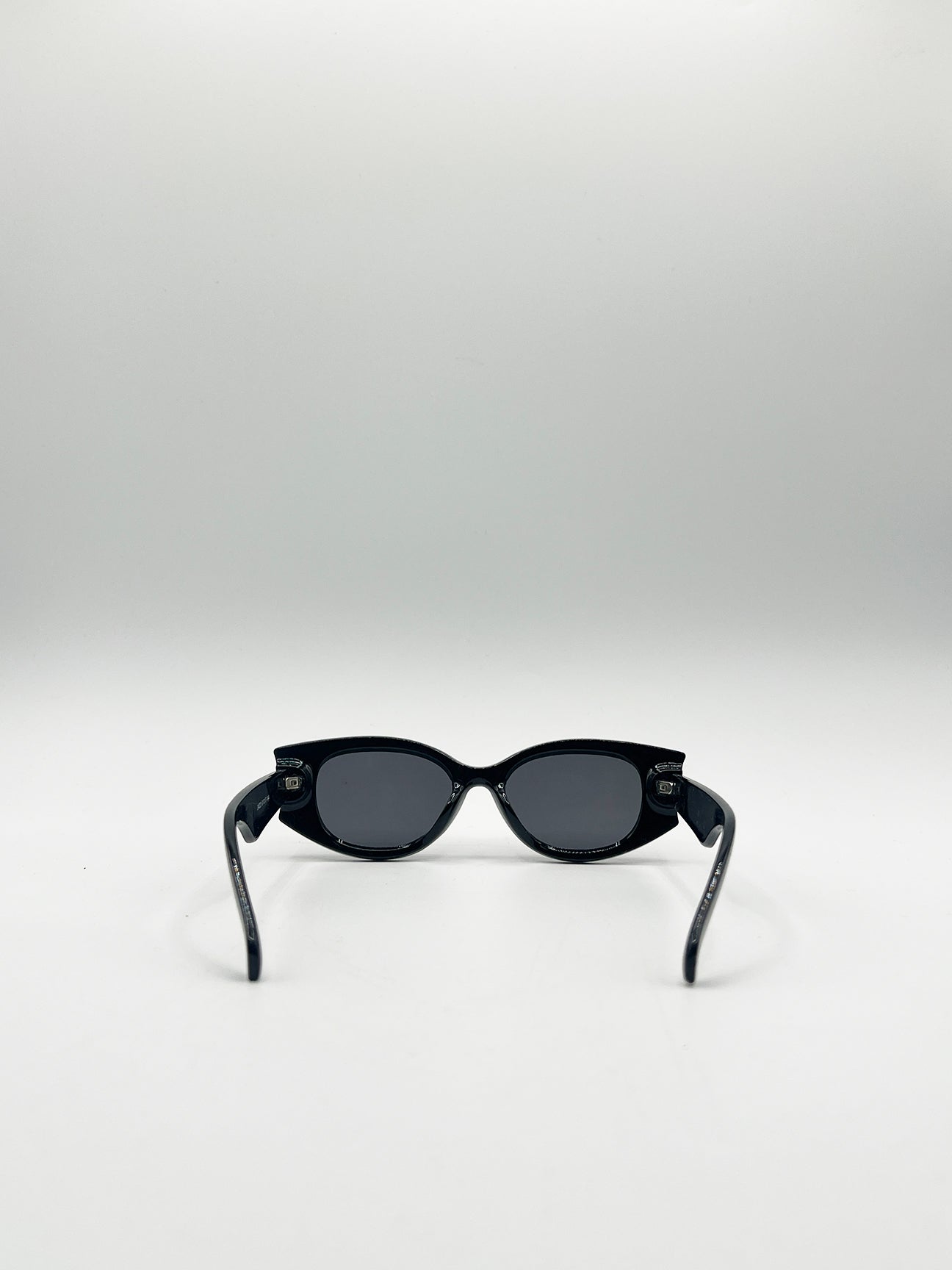 Oval Rectangular Vintage Sunglasses in Black