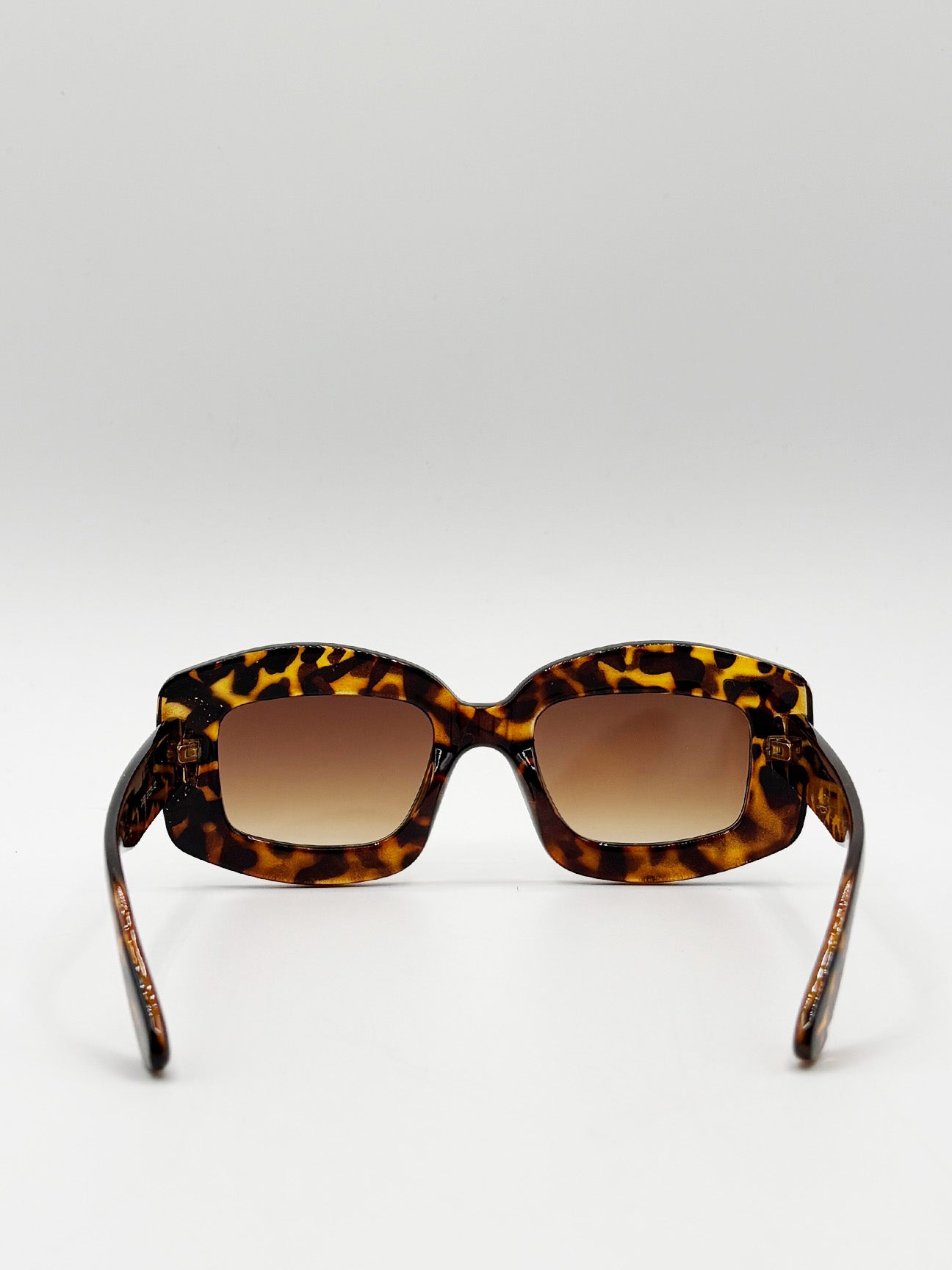 Oversized Chunky Rectangle Sunglasses in Tortoise