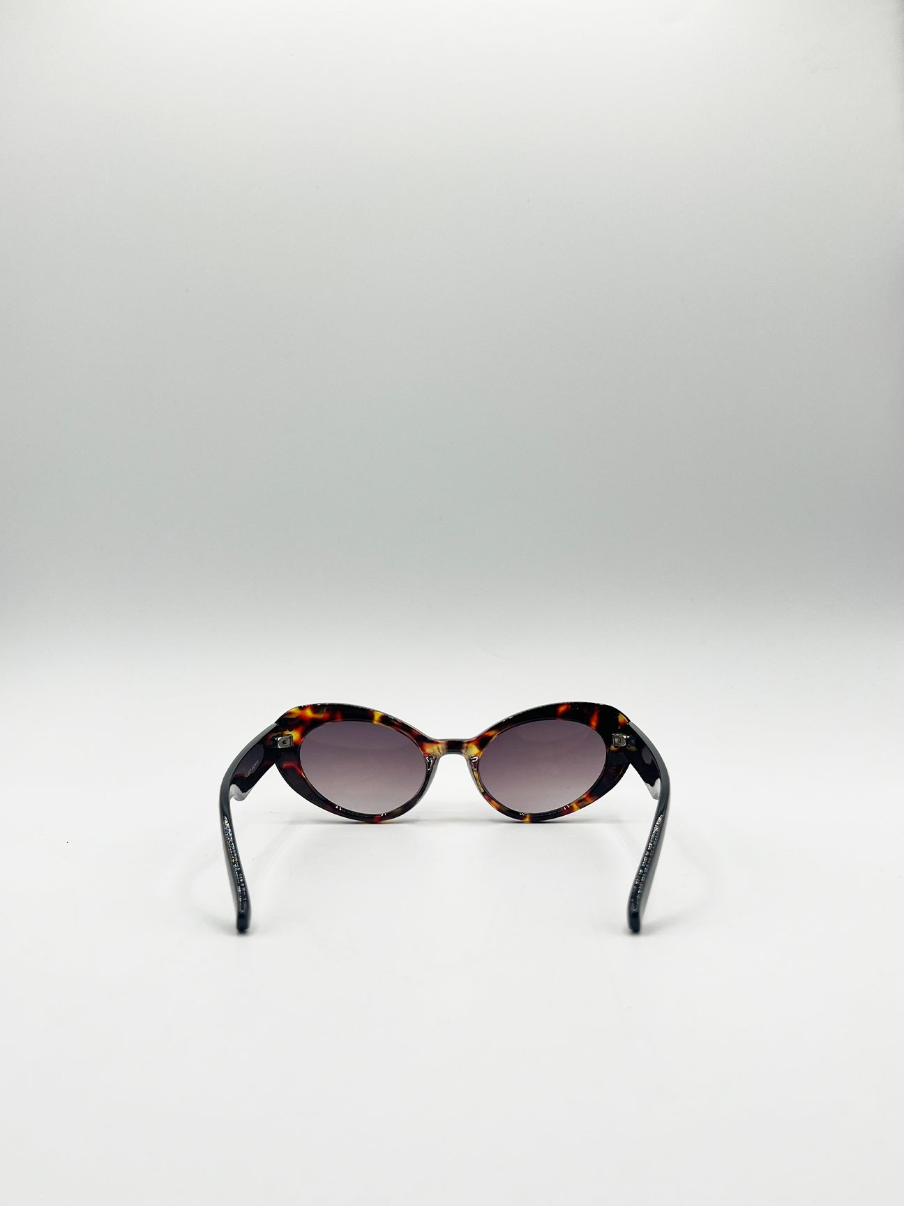 Oval Cat-Eye Sunglasses in Tortoise
