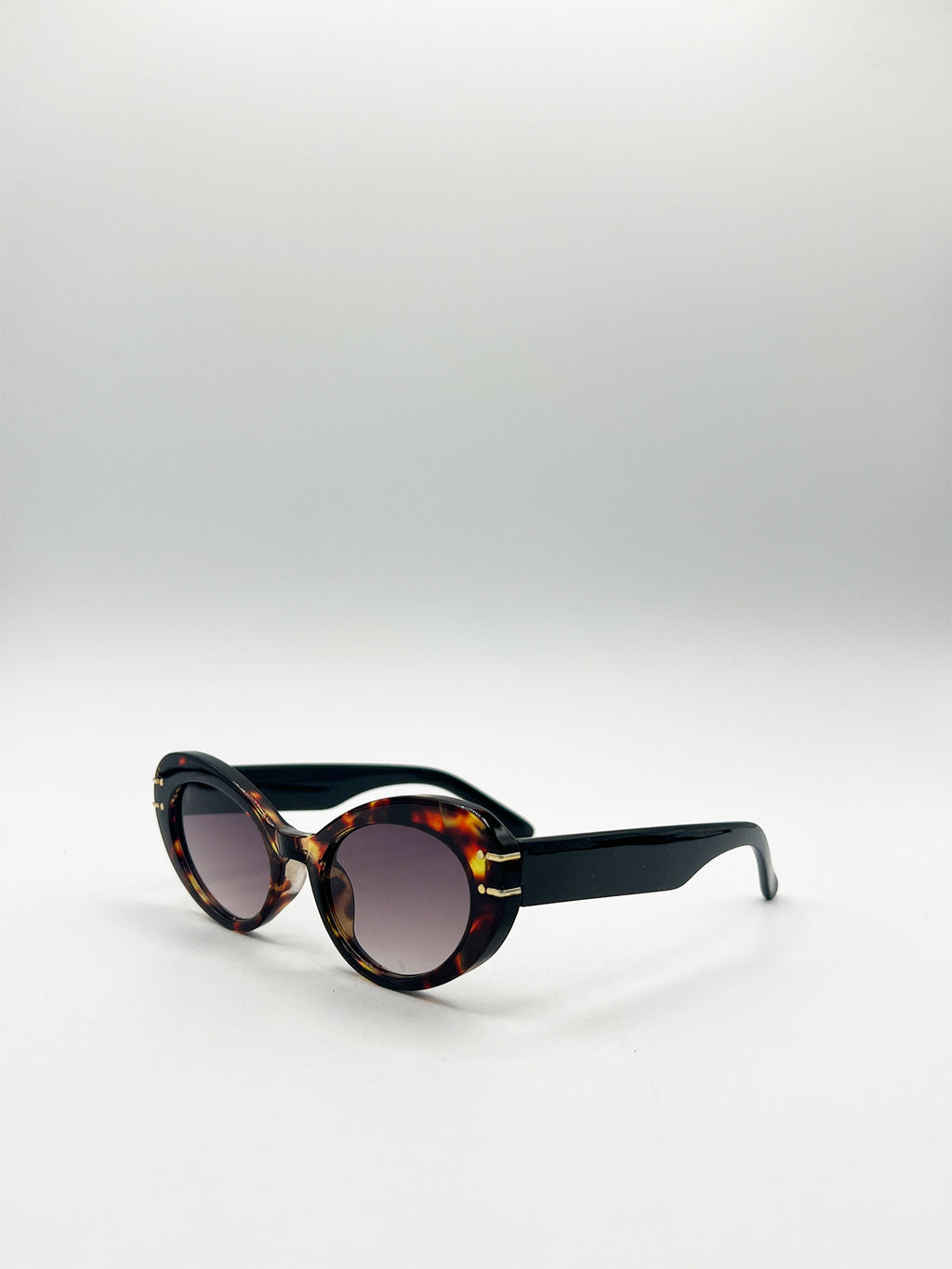 Oval Cat-Eye Sunglasses in Tortoise