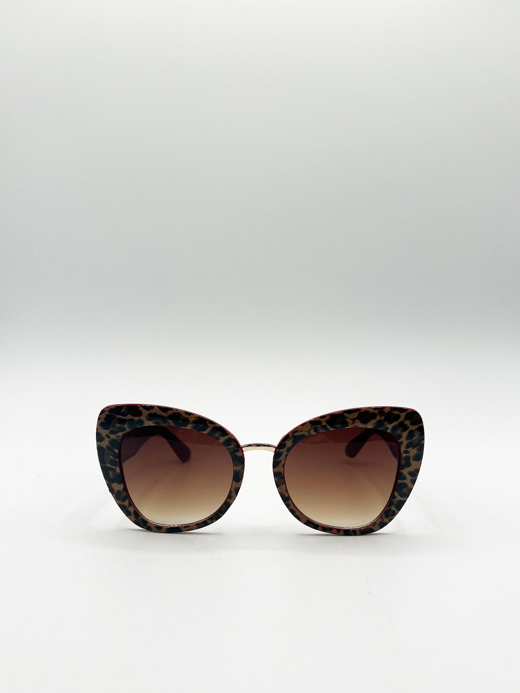 Oversized Cat-Eye Sunglasses in Brown