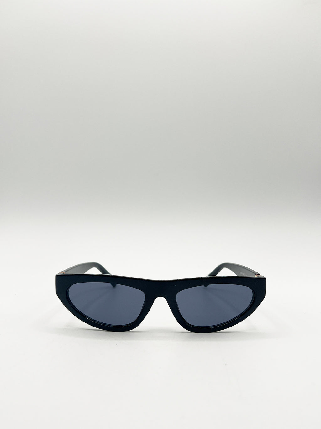 Retro Oval Sunglasses in Black