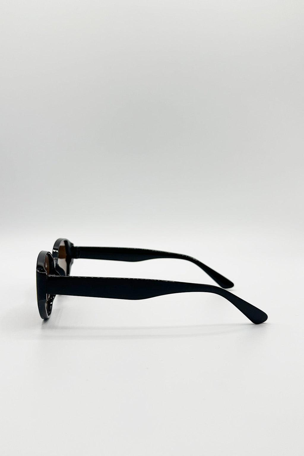 Oval Shape Retro Sunglasses In Black