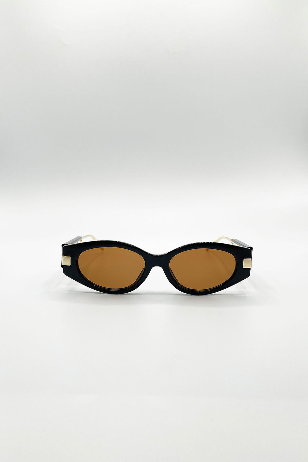 Oval Metal Detail Sunglasses In Black