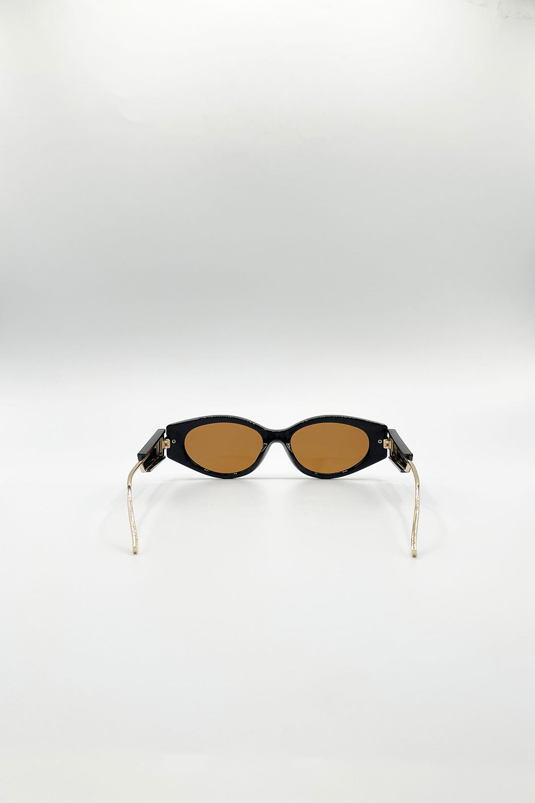 Oval Metal Detail Sunglasses In Black