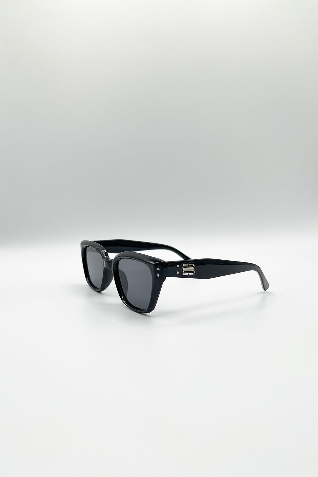 Classic Square Cat Eye Sunglasses In Black