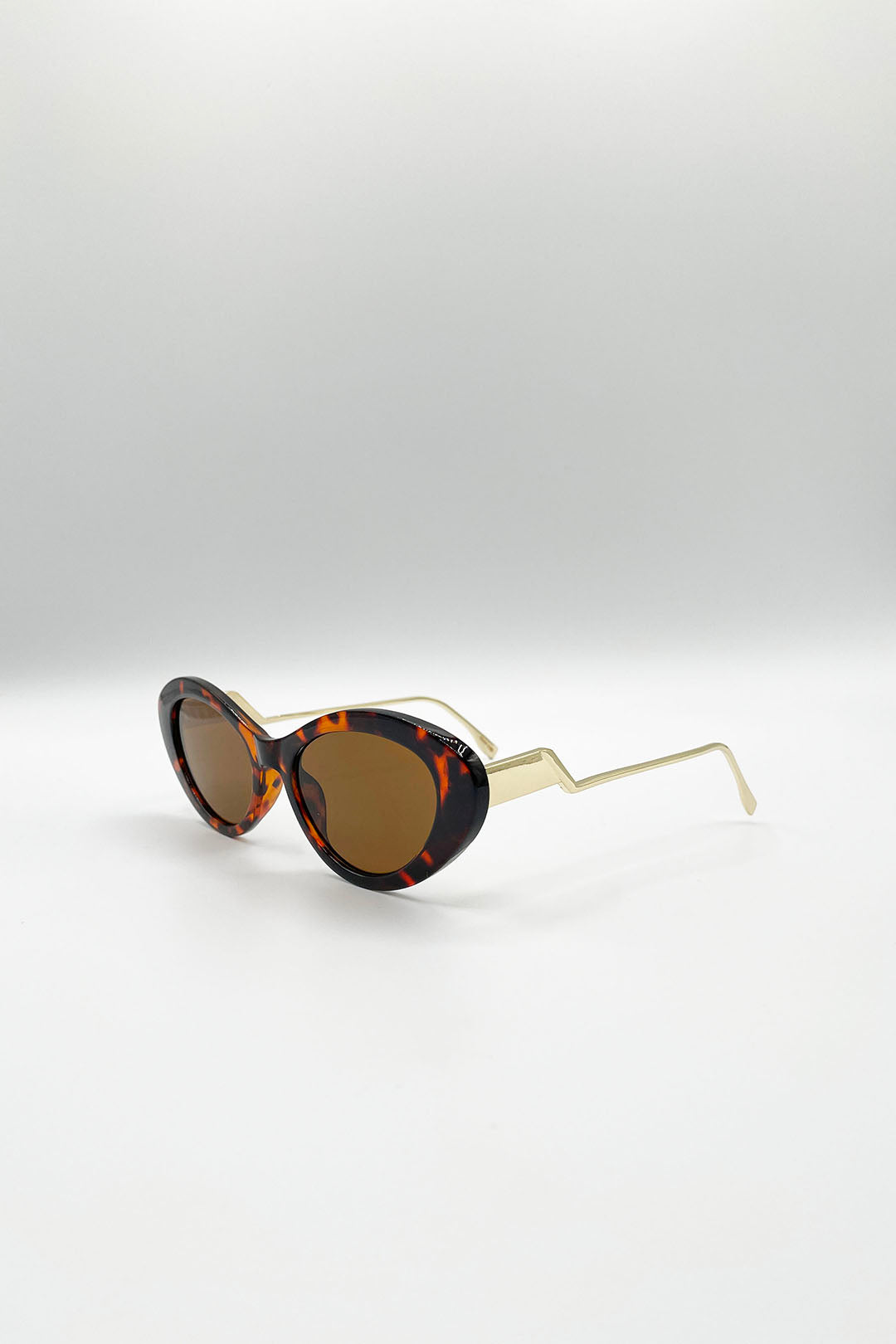 Cat Eye Metal Side Detail Sunglasses In Tortoiseshell