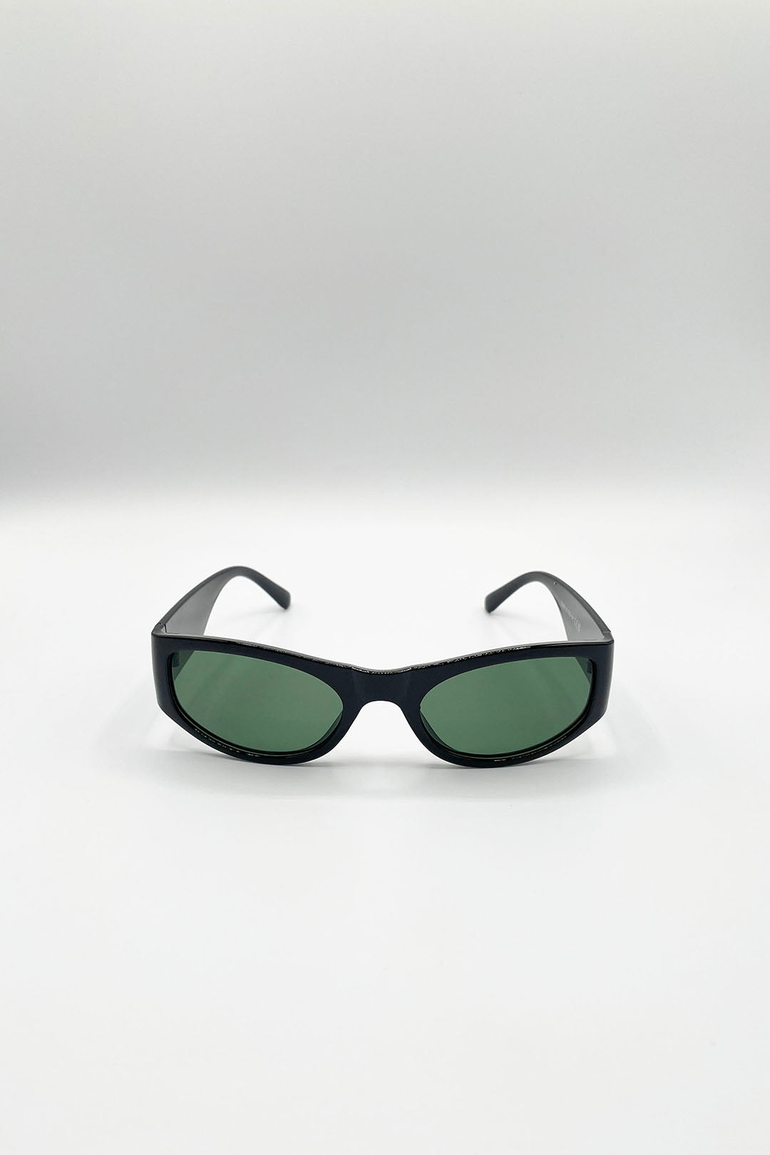 Racer Wrap Around Sunglasses In Black