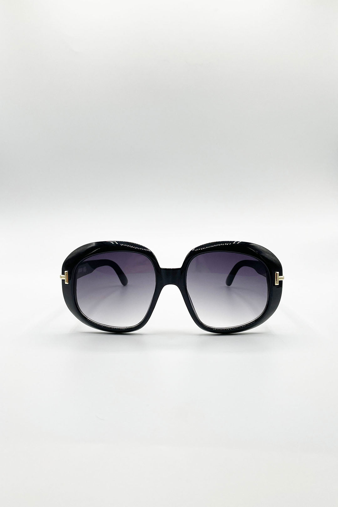 Bold Round Oversized Sunglasses In Black