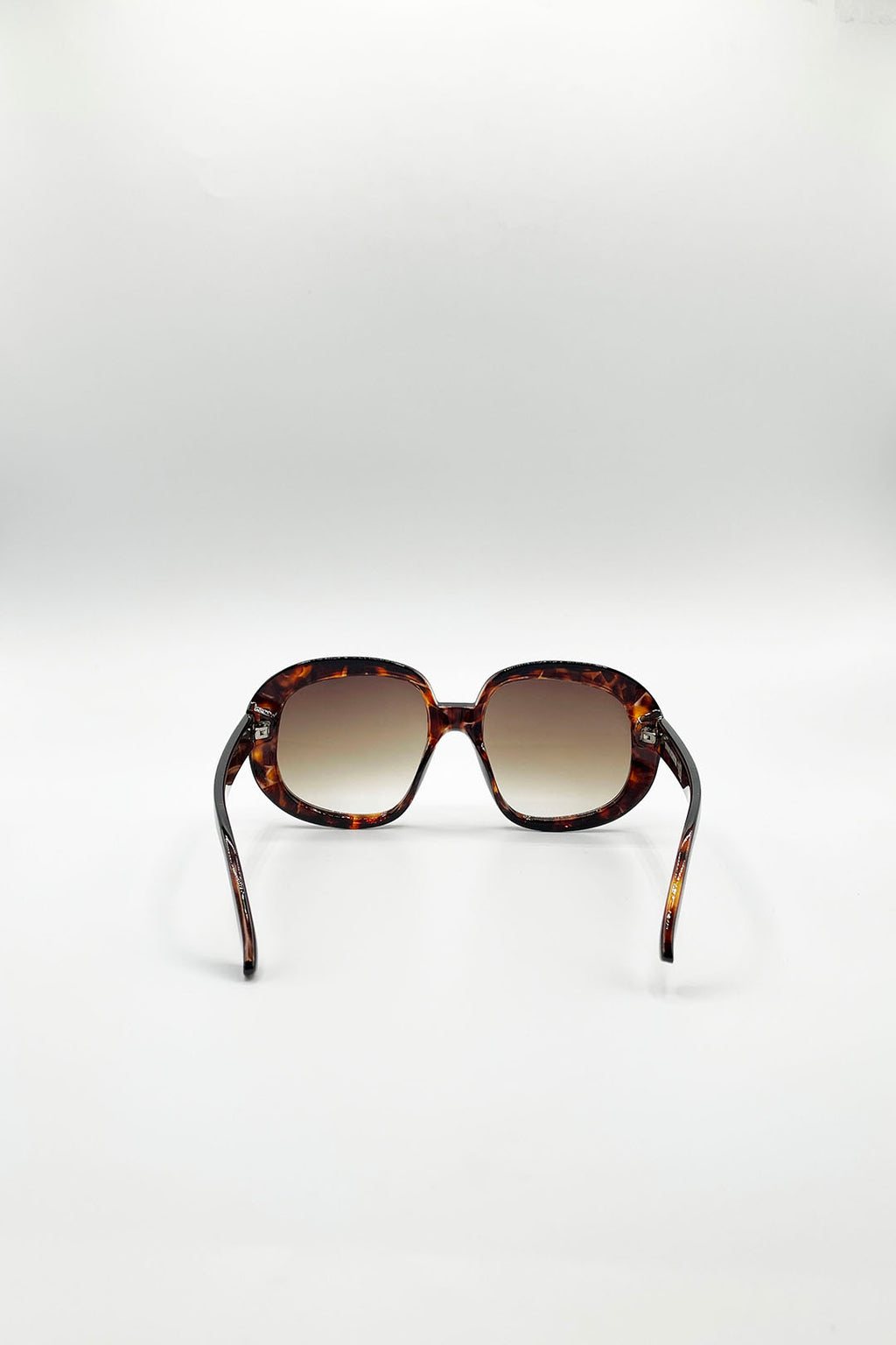 Bold Round Oversized Sunglasses In Tortoiseshell