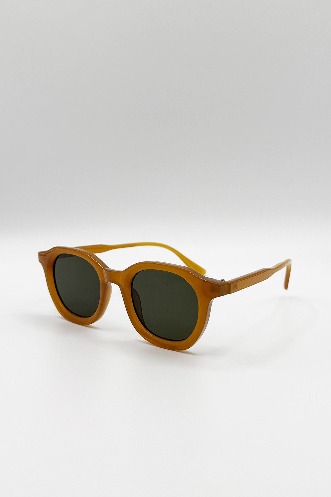 Bold Preppy Sunglasses In Brown